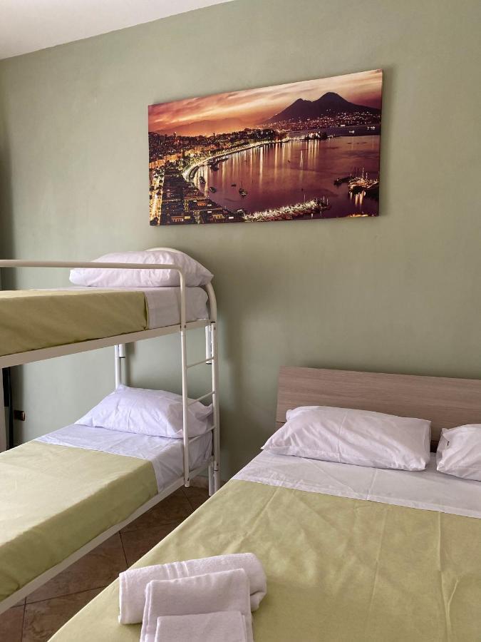 Готель Falu Napoli Centro Camera Con Cucina E Bagno Privato Екстер'єр фото